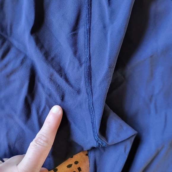 Lululemon Hold On Tight Solid 28'' Midnight Navy Stirrup Leggings Sz 2 - Picture 14 of 16